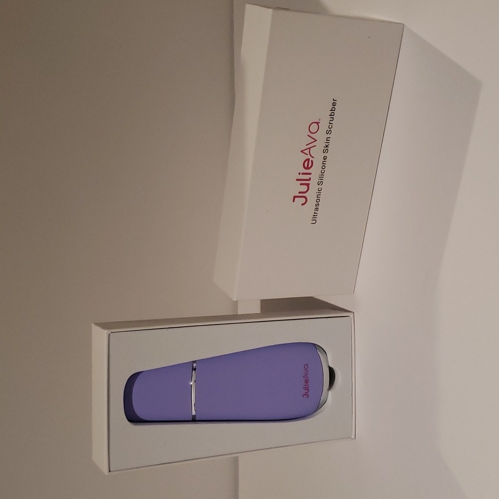 Ultrasonic Silicone Skin Scrubber
